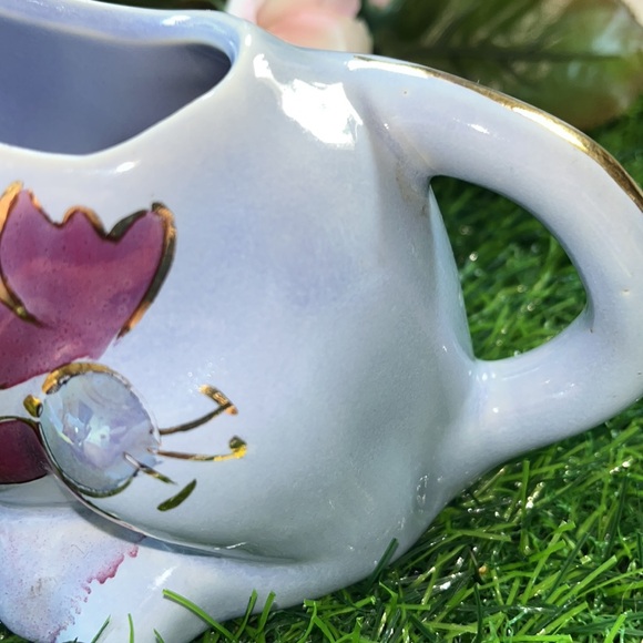 Vintage PURPLE Floral Sitting Cow Creamer 5.5". Gold Trim & Flowers. MINT - Picture 8 of 8